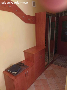 Kilka zestawów mebli