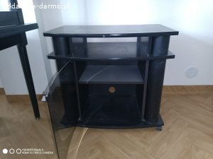 ODDAM krzesła, stoliki i komody