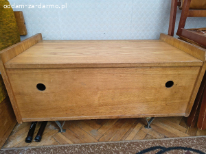 Oddam meble drewniane z lat 50/60