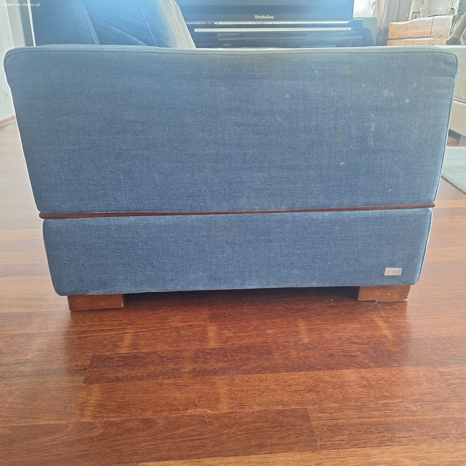 oddam używaną sofę. nowoczesna używana, welurowa sofa z funkcją spania, wymiary 90x190