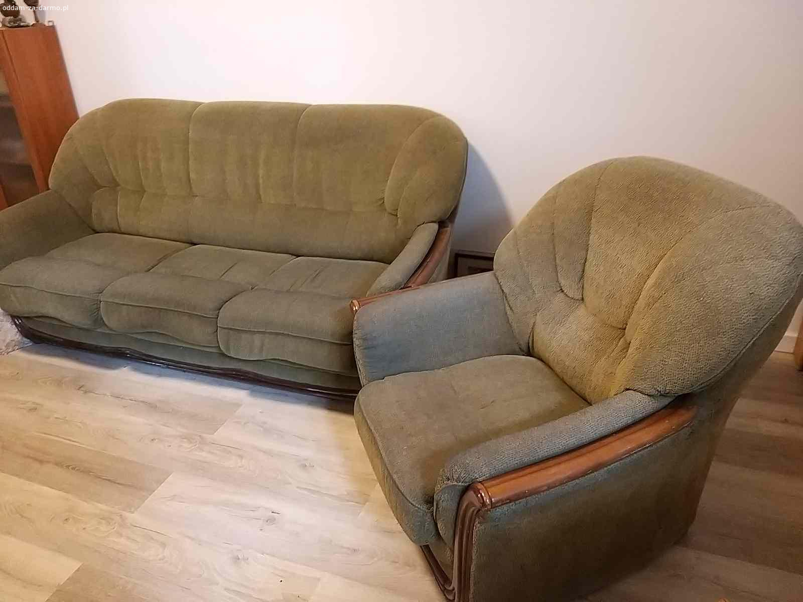 Oddam za darmo zestaw mebli kanapotapczan i dwa fotele