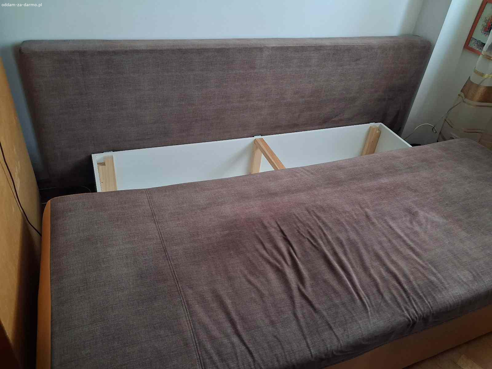 Sofa rozkładana z funkcją spania